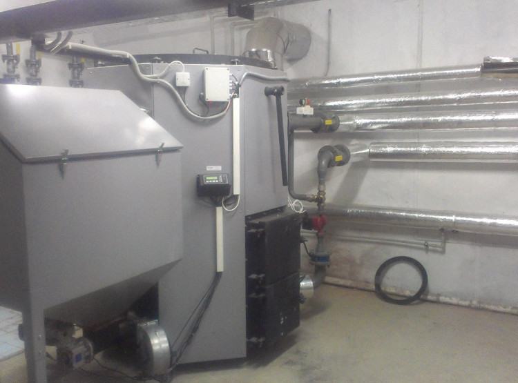 Kotelna Buzuluk 2x100 kW - topenářství